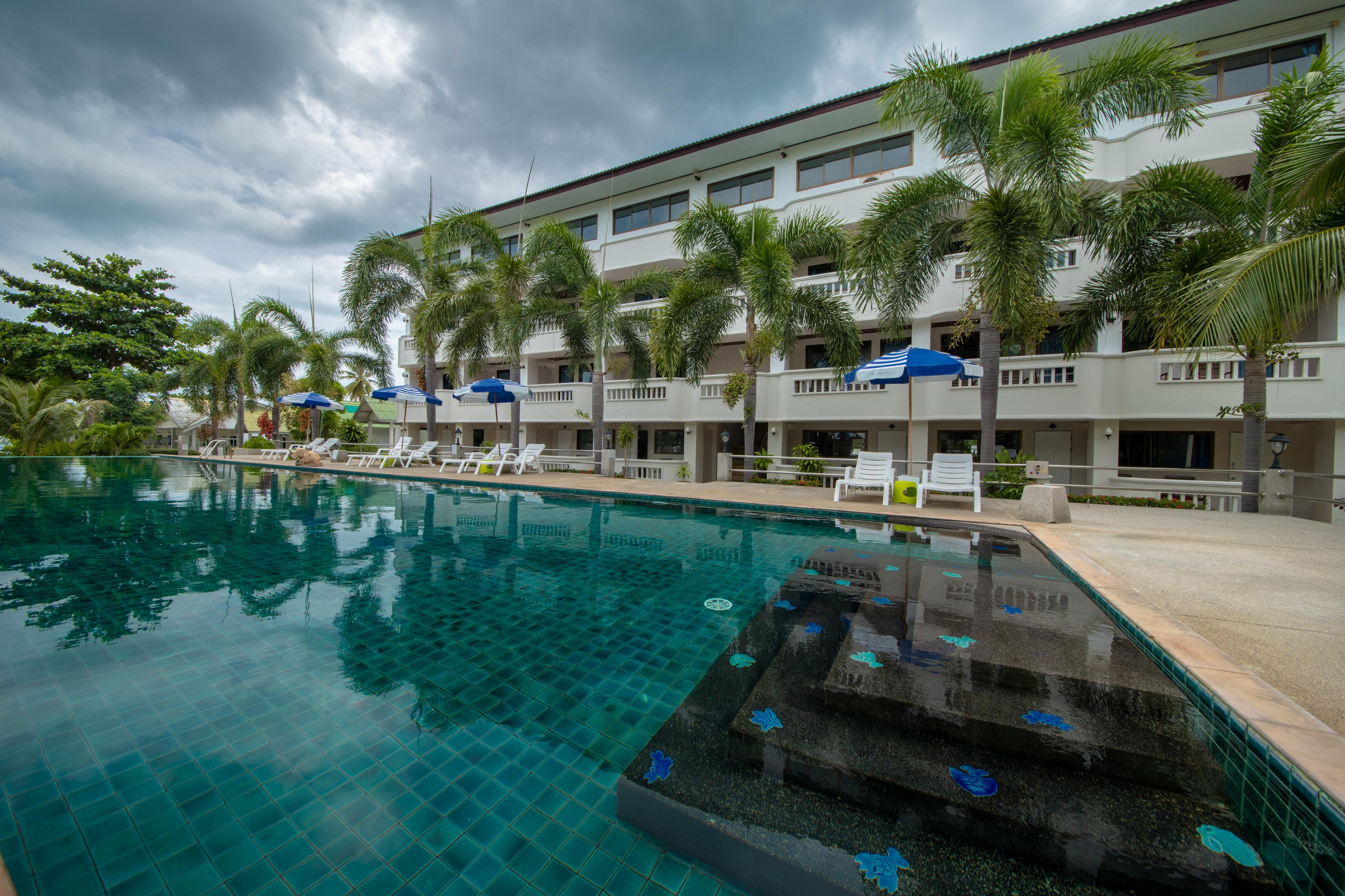Bay Beach Resort Choeng Mon Exterior photo