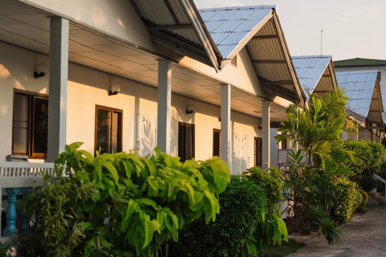 Bay Beach Resort Choeng Mon Exterior photo