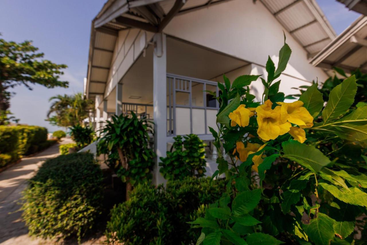 Bay Beach Resort Choeng Mon Exterior photo